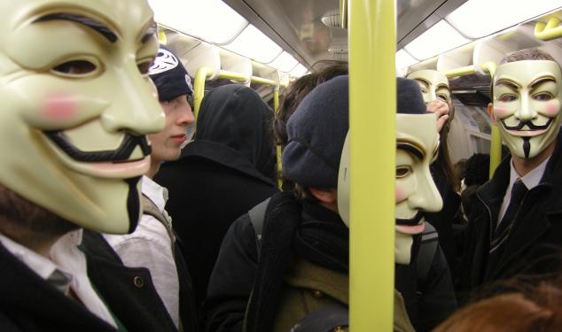Anonymous reagiert auf einen neuen Trailer zu Call of Duty: Black Ops 2. (7)