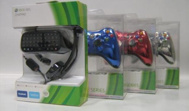 Diese drei Xbox-360-Controller sowie das Chatpad könnt ihr gewinnen. Teilnahmeschluss ist der 26.06.2012