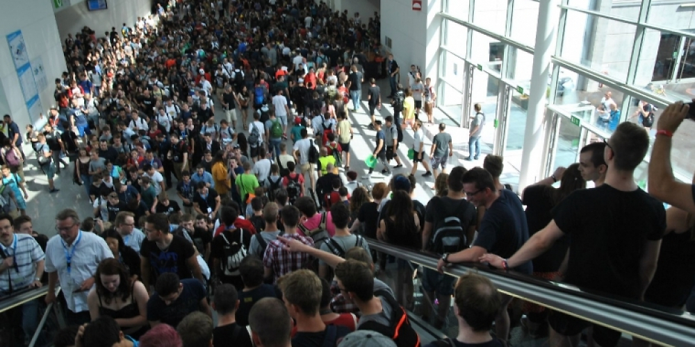 Gamescom Messe-Eingang 