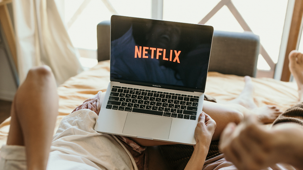 Warner Bros. Discovery empfiehlt Netflix-Übernahme statt Paramount-Deal