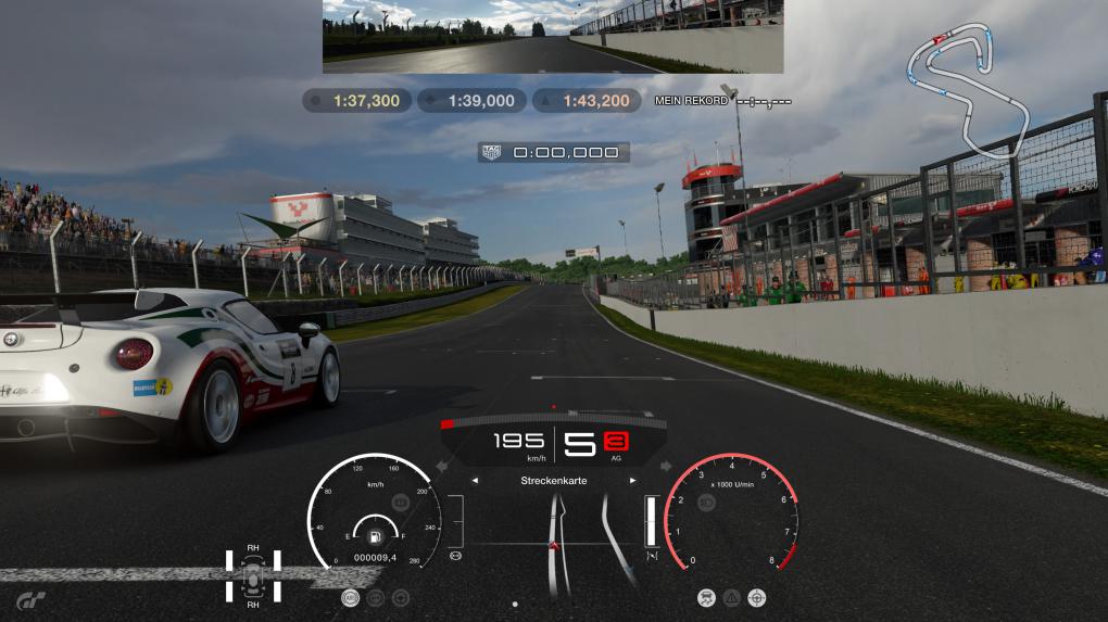Auch wenn die grauen Wolken etwas anderes vermuten lassen: In Gran Turismo Sport gibt es keine Regen- oder Wettereffekte. Und auch die Tageszeit lässt sich lediglich im Vorfeld einstellen.<br>
 