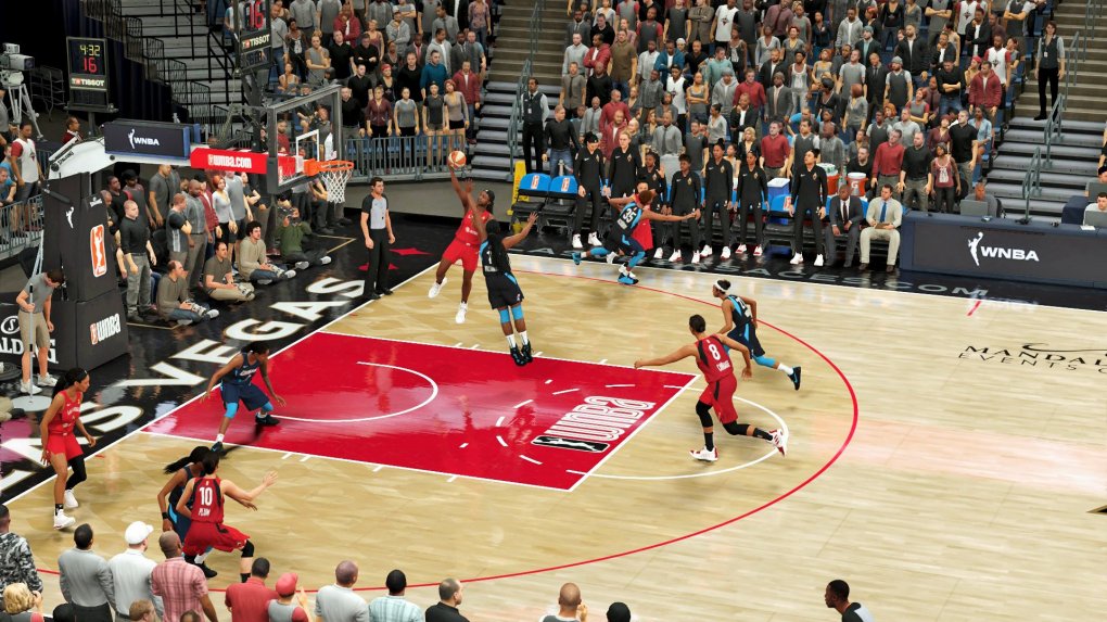 Erstmals könnt ihr in NBA 2K auch die weiblichen Stars der WNBA gegeneinander antreten lassen – Saison-Modus inklusive. (1)