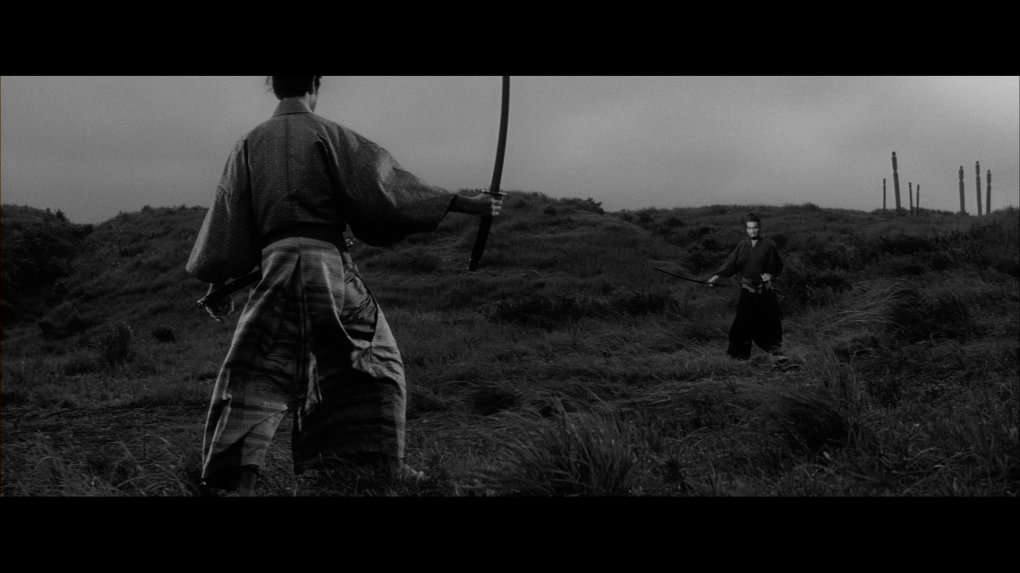 Eines der legendärsten Duelle der Filmgeschichte: Hanshiro und Hikokuro beherrschen die Kunst des Schwertkampfs in Perfektion. (Harakiri)