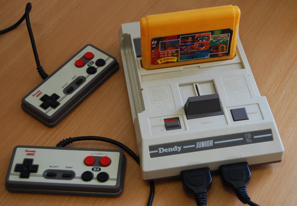Der 'Dendy Junior' ist eine der vielen chinesischen SNES-Kopien.