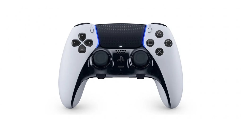 Der Dualsense Edge Controller mit klassischen Sony-Zeichen auf dem Touchpad