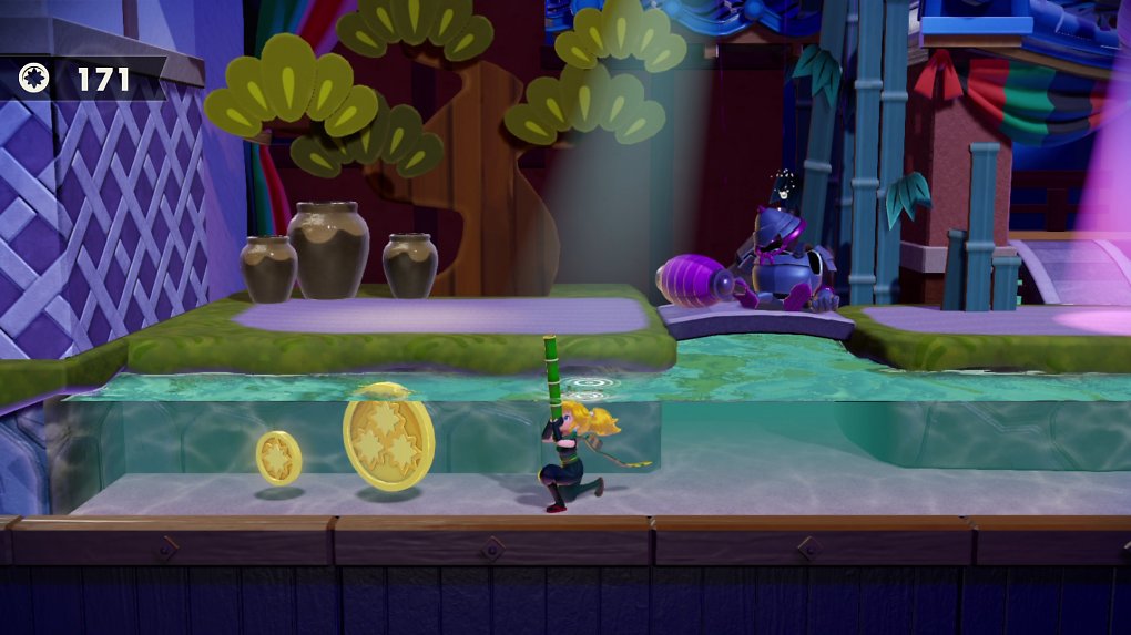 Ninja-Peach schleicht sich Unterwasser lang, um an mehrere Münzen zu gelangen