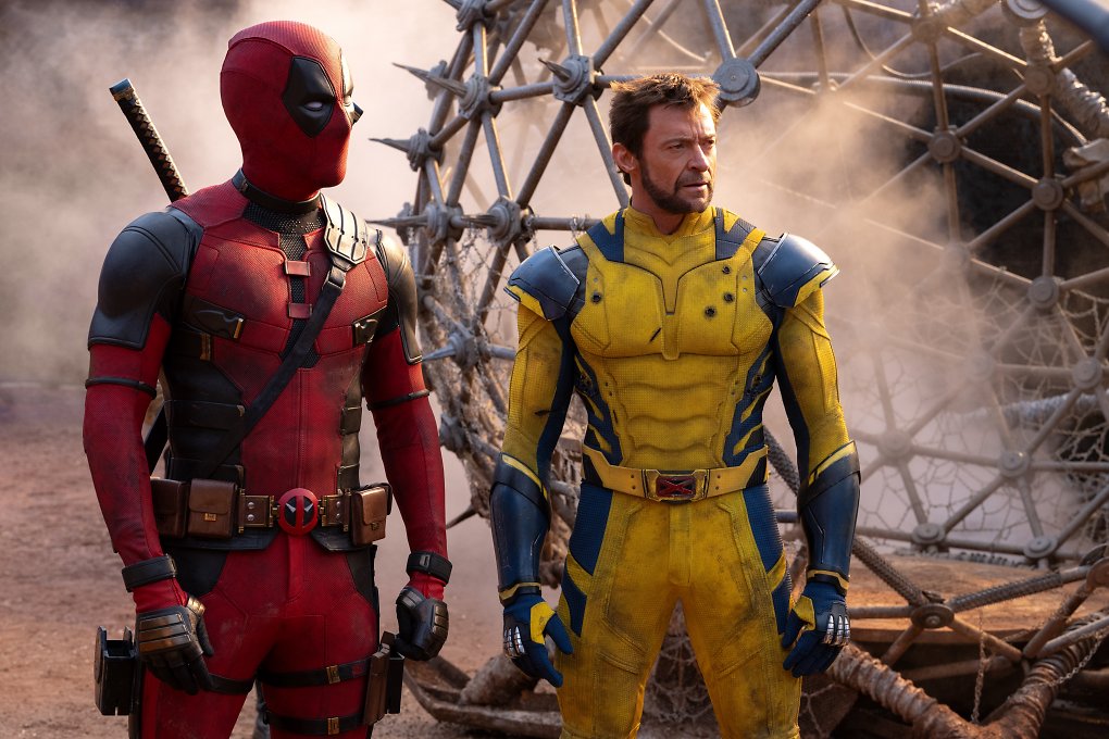 Deadpool und Wolverine in Wüste