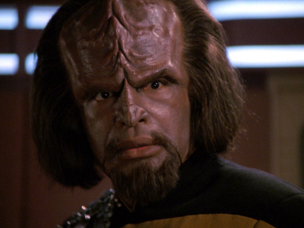 Worf bucht einen Sabbatical im Klingonen-Kloster, um nagenden, religiösen Fragen auf den Grund zu gehen.