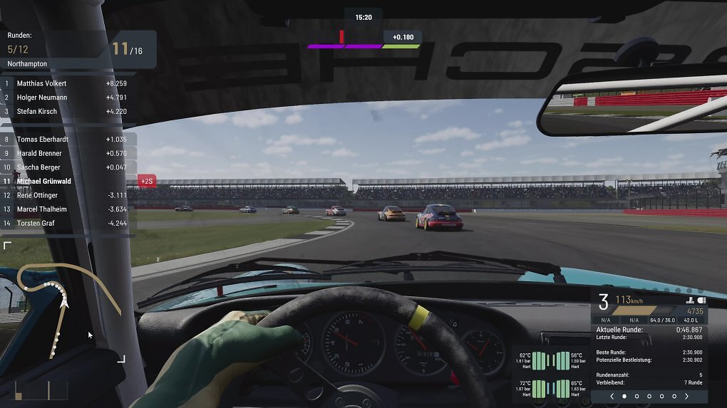 Von innen sehen die Fahrzeuge klasse aus: Vom klassischen Porsche über moderne GT3-Fahrzeuge bis hin zu den Hypercars von BMW, Porsche, Lamborghini und Co.