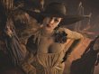 Lady Dimitrescu zusammen mit zwei ihrer Töchter.