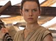 Daisy Ridley als Rey.