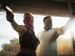 Lucia und Jason aus GTA 6 stürmen bewaffnet einen Laden