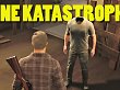 Zwei Spieler stehen sich gegenüber. Einer hat keinen Kopf