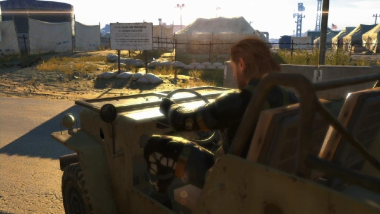 [09/03/2014] Snake kann alle Fahrzeuge selbst lenken.