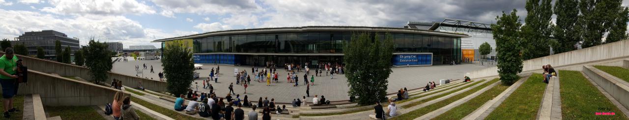 [28/06/2016] Eingang Messe