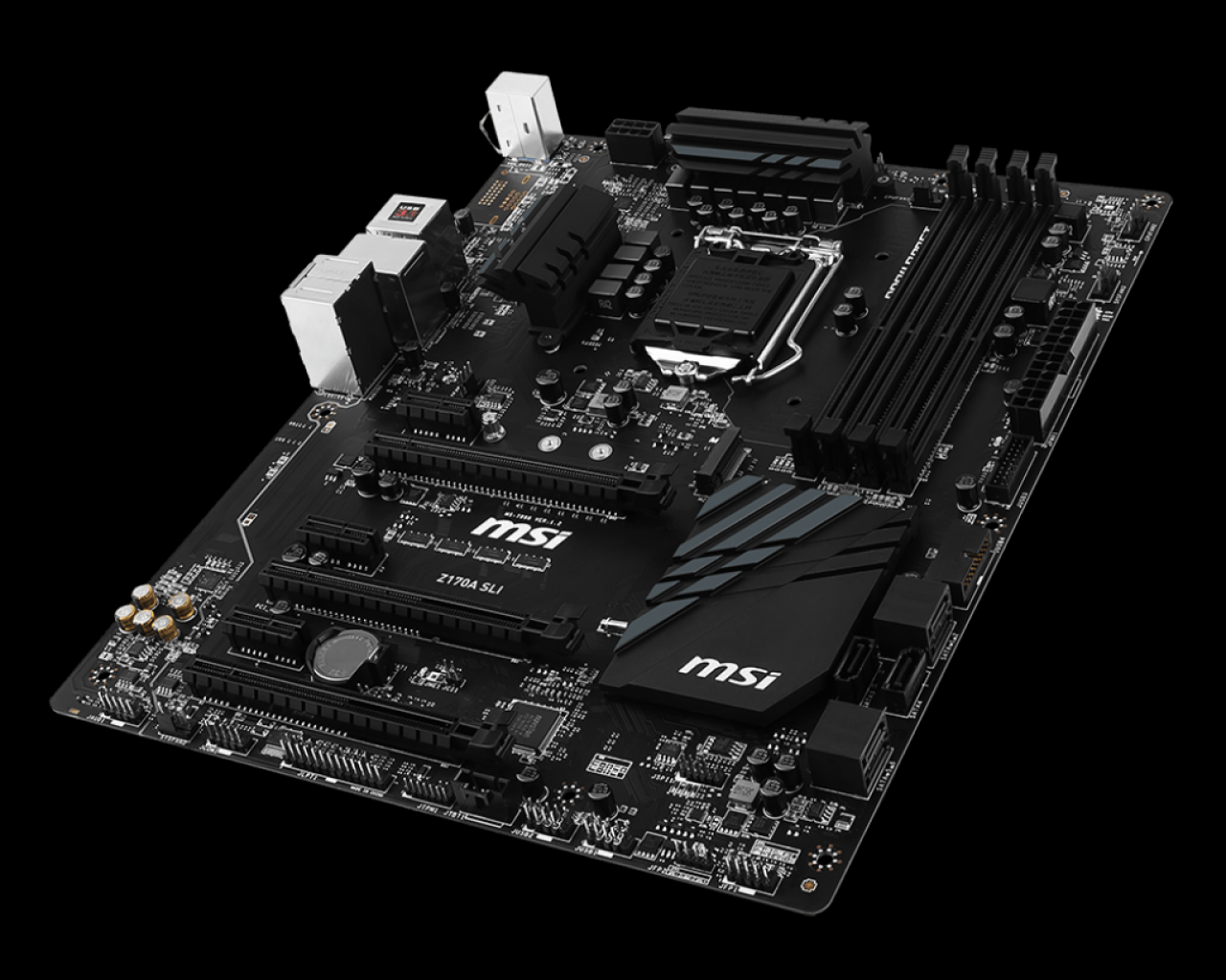 [05/08/2016] Ein Mainboard vereinigt viel Technik auf kleinem Raum - und kann mit Pech und Ungeschick beim Einbau zerstört werden.
