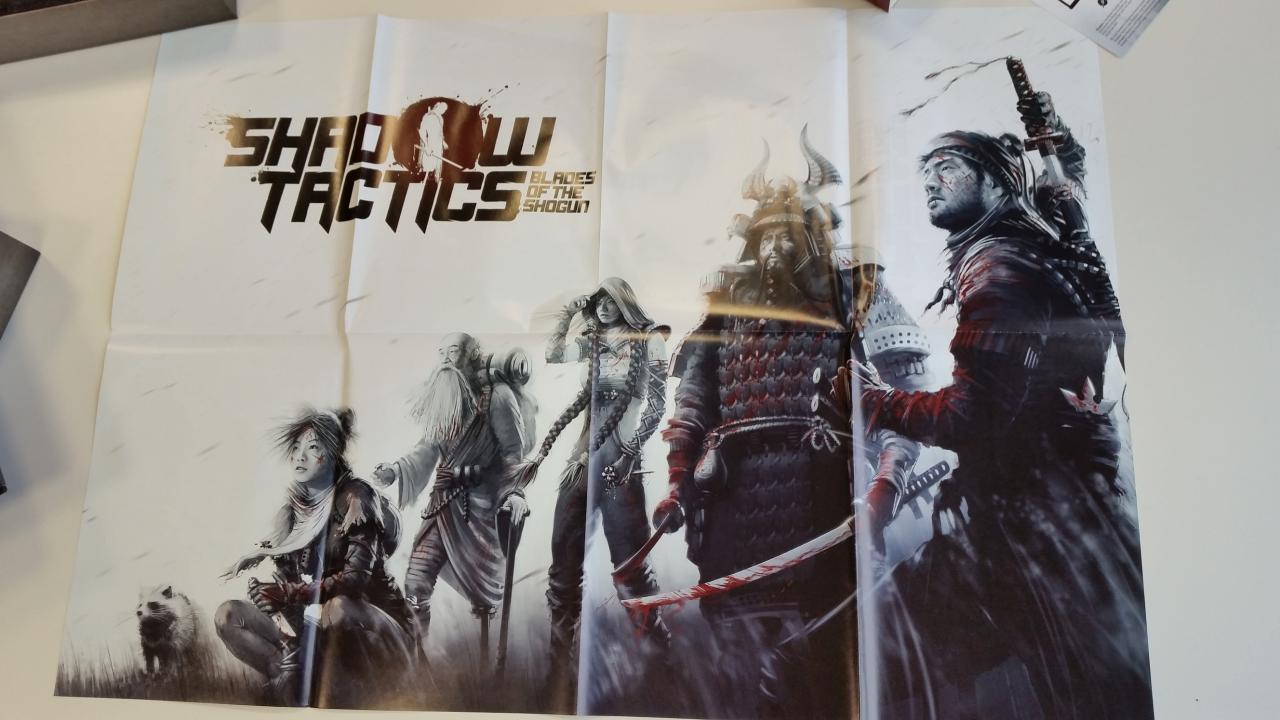[07/12/2016] Das DIN A2-Poster ist sehr schön, aber leider durch die Knickfalten auch etwas verunstaltet. Die Rückseite zeigt das gleiche Motiv im Hochformat.