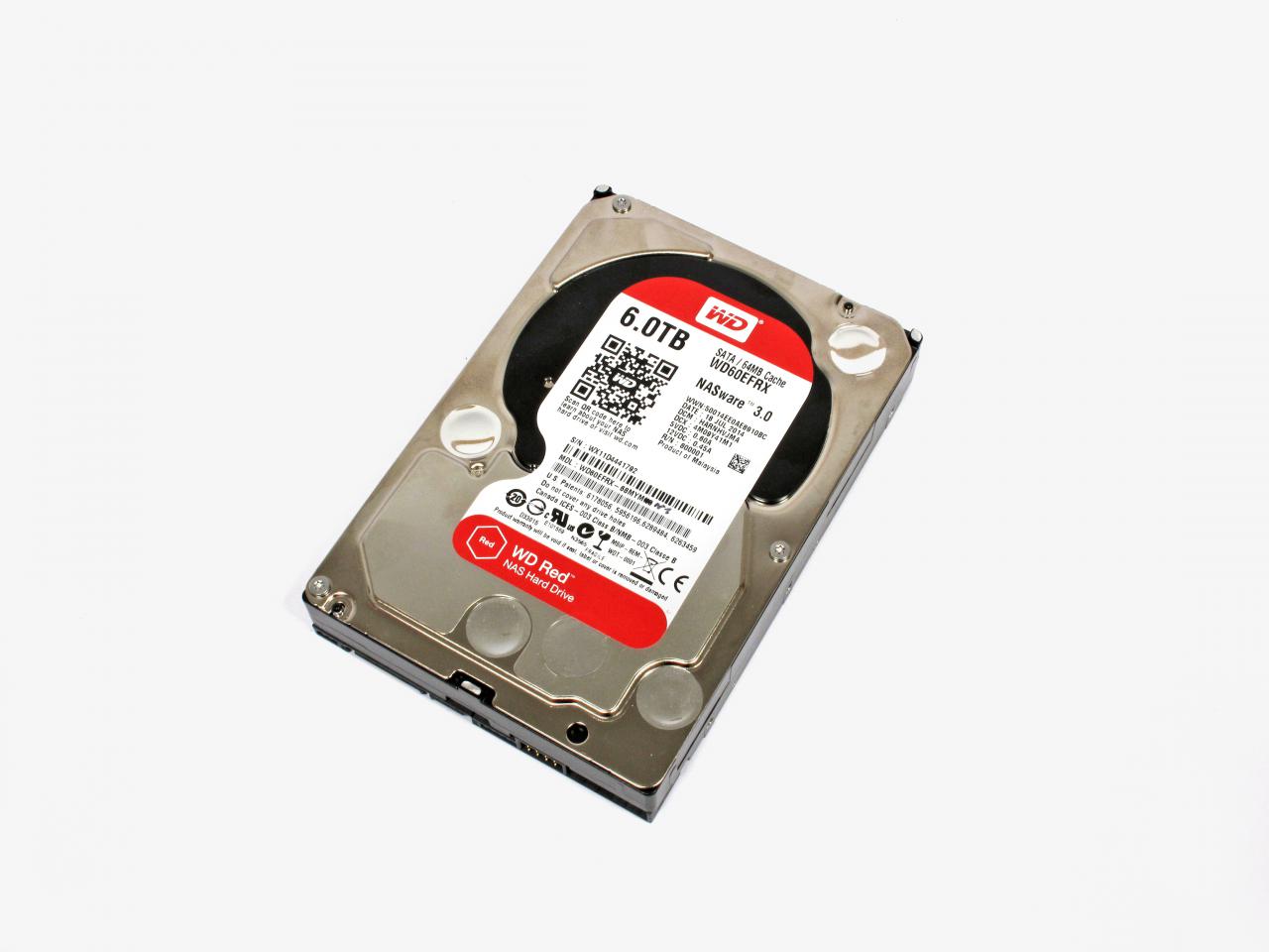 [20/12/2016] Eine große Festplatte wie diese WD Red mit 6TB Speicher, die mehrere kleinere ersetzt, hilft beim Stromsparen