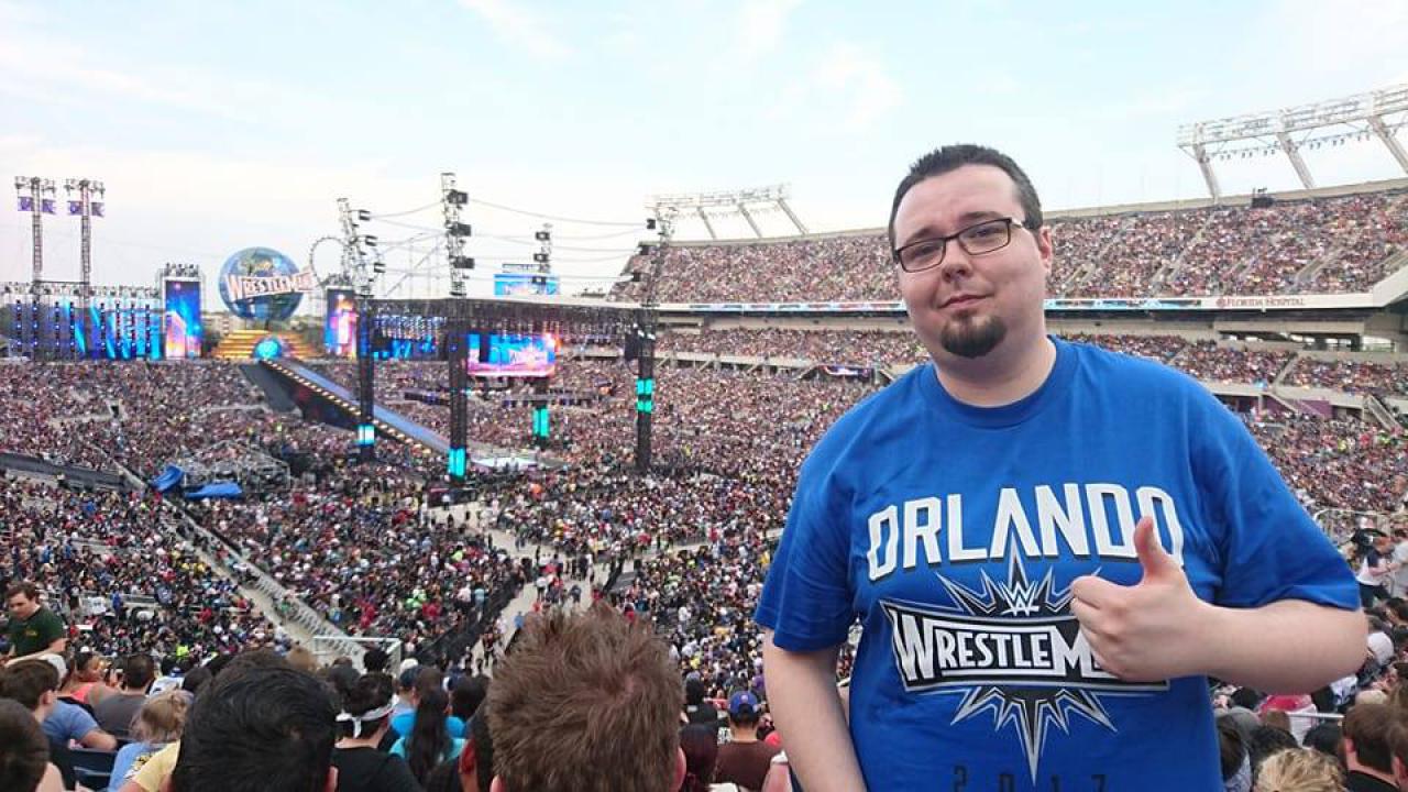 [03/04/2017] Erfüllter Kindheitstraum: Einmal Wrestlemania live erleben. Die Müdigkeit sieht man Chris dennoch an.
