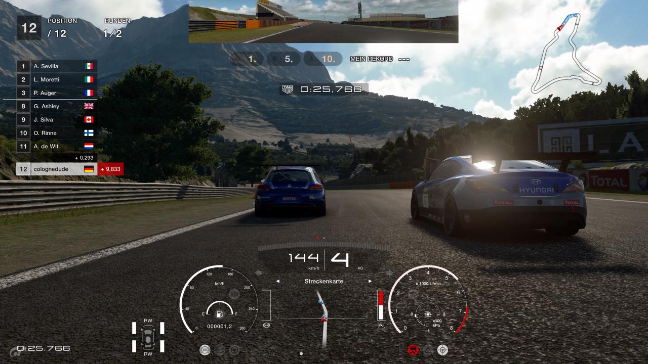 [20/10/2017] Weitsicht und Lichteffekte von Gran Turismo Sport beeindrucken immer wieder. Speziell die Fahrzeugmodelle sehen fantastisch aus und sind der Konkurrenz leicht überlegen. 