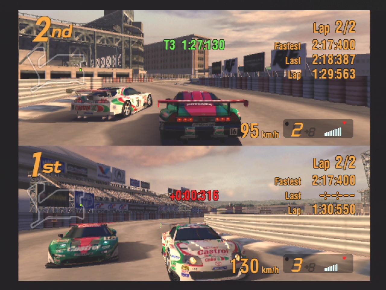 [20/12/2017] Der Splitscreen-Modus ist seit jeher essenzieller Bestandteil der Gran Turismo-Reihe, auch im dritten Teil, dem Debüt der Serie auf der PS2.
