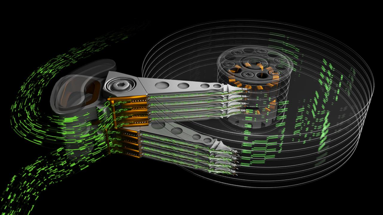 [20/12/2017] Das Schema zeigt Seagates Multi-Actuator-Technik, bei der zwei Einheiten mit Lese- und Schreib-Armen zum Einsatz kommen.