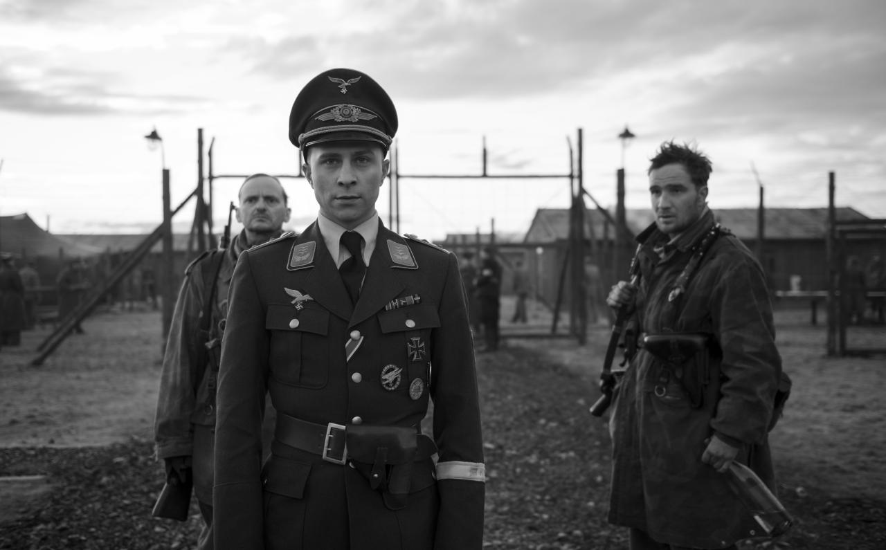 [26/02/2018] Der Hauptmann: Review zum schonungslosem Kriegsverbrecher-Drama (1)