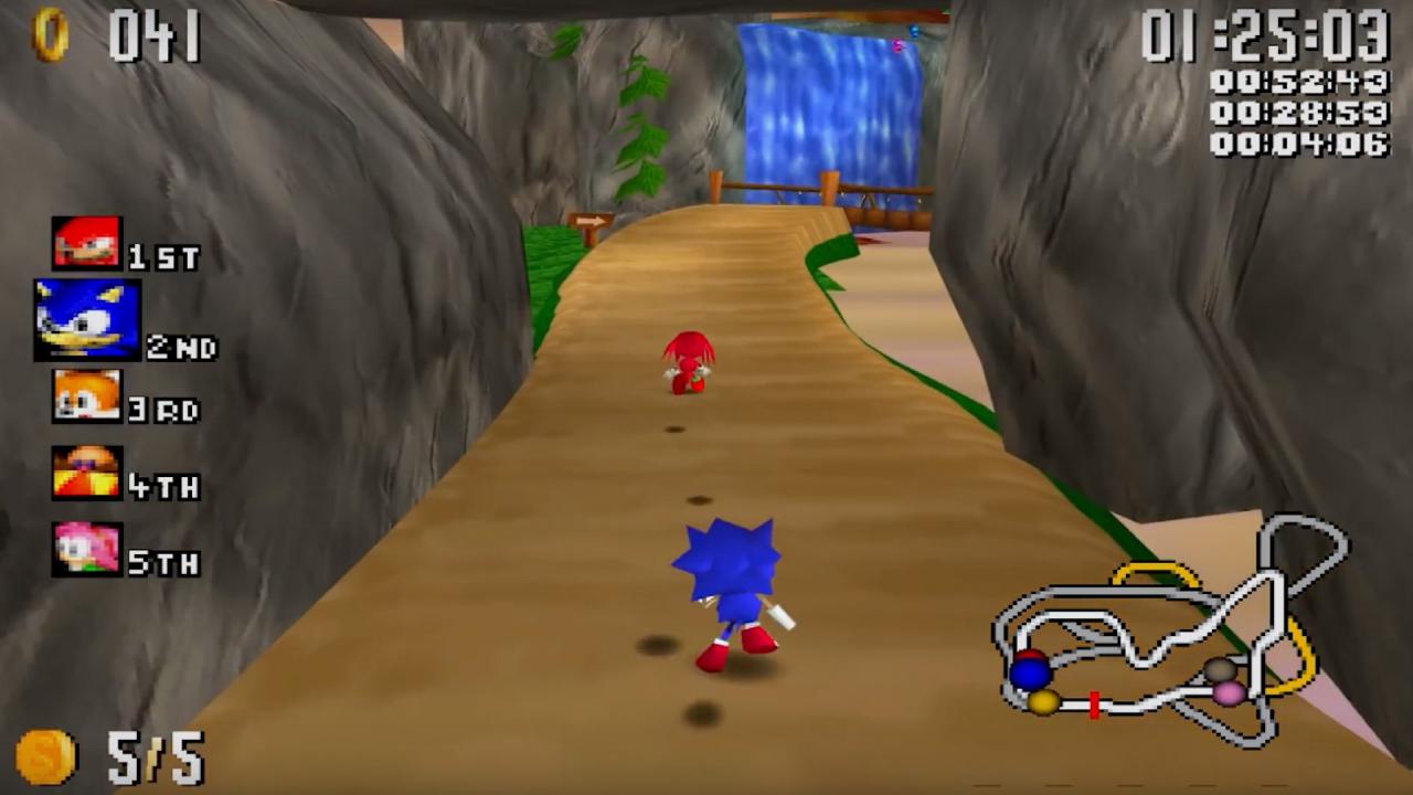 [23/03/2018] Sonic wird bald wieder mit einem Rennspiel zurückkehren, wie Sega jüngst anteaserte. So schlecht wie Sonic R wird es aber wohl kaum werden.