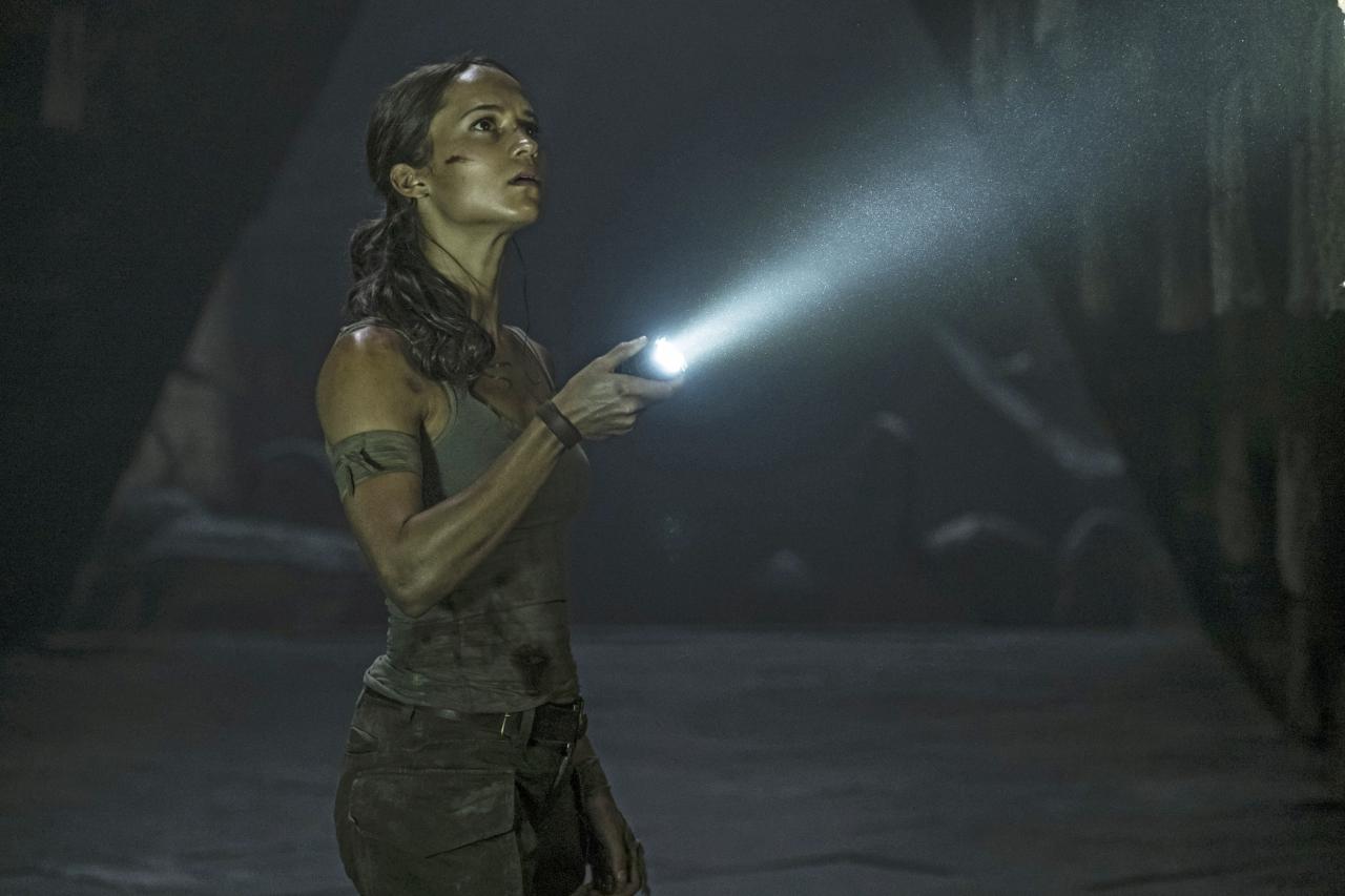 [14/03/2018] Grabesruhe: Dunkle Höhlen dürfen in einem Tomb Raider-Film natürlich nicht fehlen.