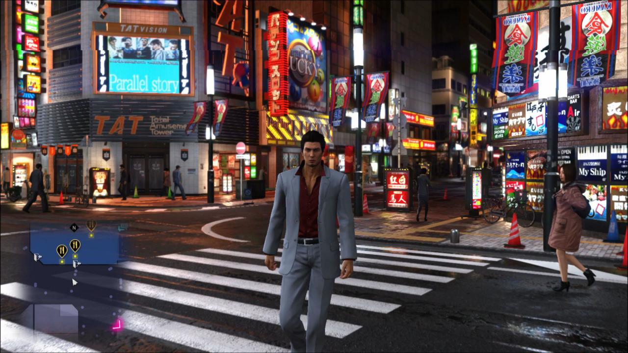 [20/03/2018] Ein Yakuza in seinem natürlichen Lebensraum: Rotlichtviertel Kamurocho erstrahlt auch in Teil sechs im grellen Neonglanz.