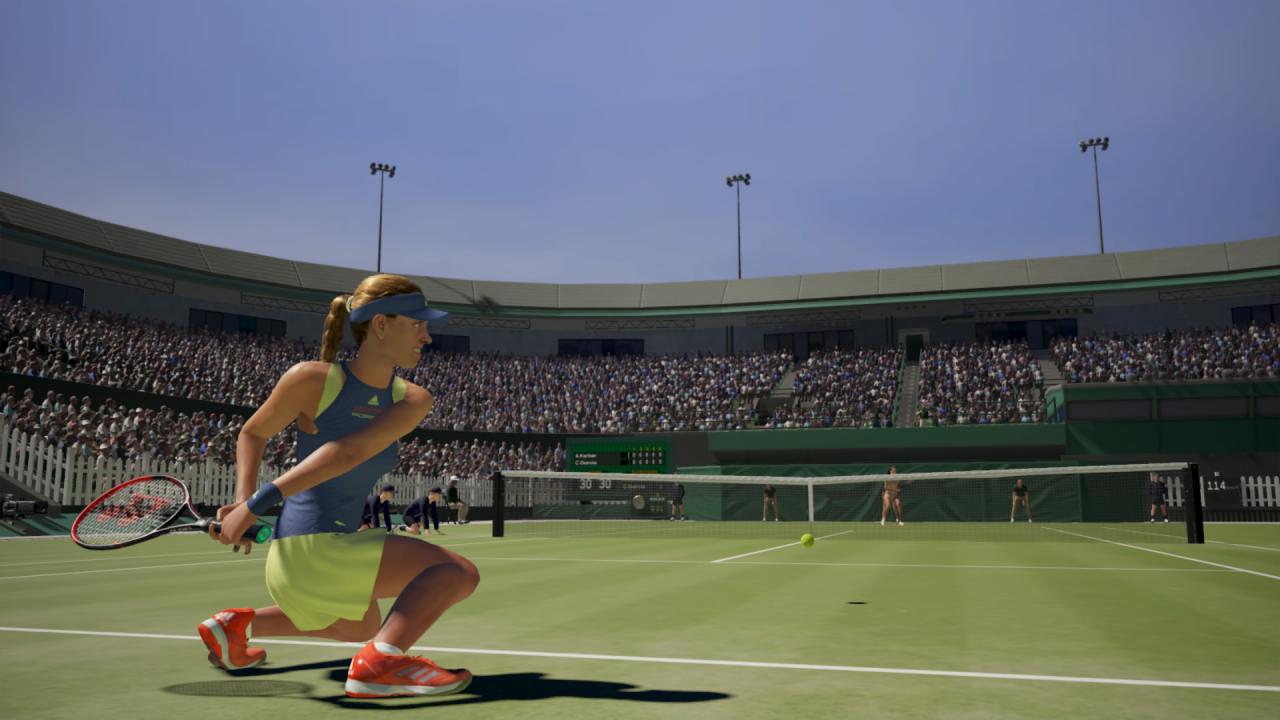 [08/06/2018] Einzigartig. Angelique Kerber geht beim Schlag ab und an extrem tief in die Hocke. Schön, dass die Entwickler diesen Signature Move eingebaut haben. Dieser Screenshot stammt übrigens aus der manuellen Wiederholung, die sich nach jedem Ballwechsel über das Optionsmenü aufrufen lässt.&nbsp;