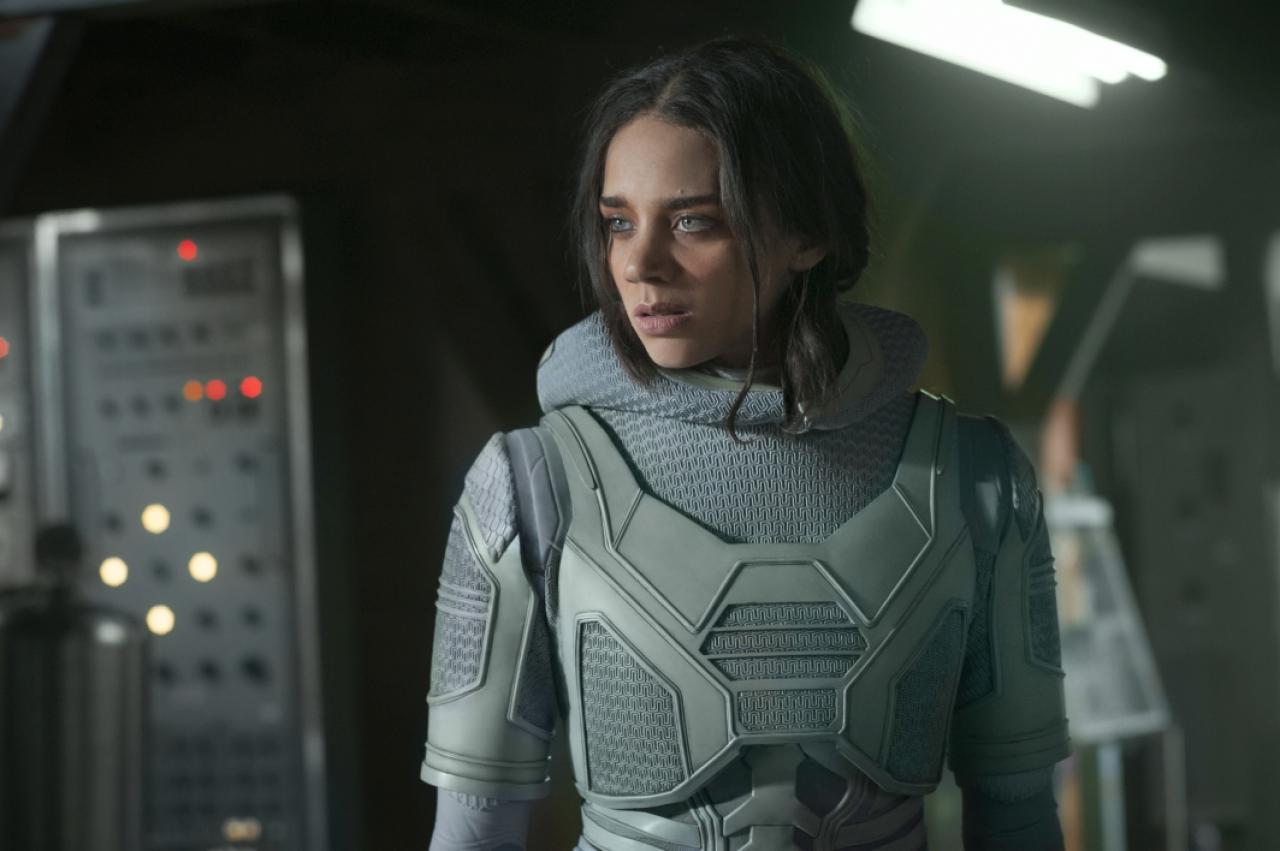 [24/07/2018] Obwohl Ghost (Hannah John-Kamen) eigentlich eine interessante Motivation hat, bleibt ihre Rolle weitestgehend blass.