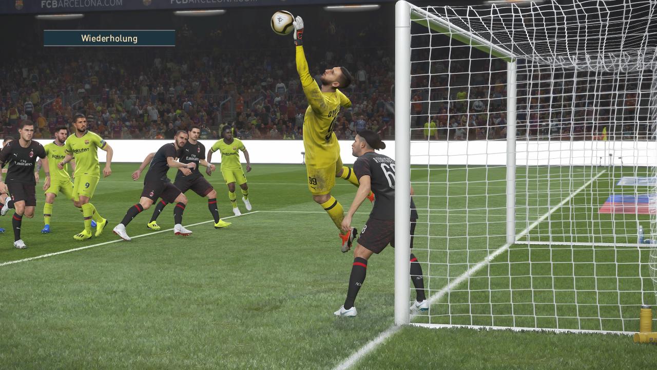 [24/08/2018] Zuschauer, Spielergesichter, Beleuchtung – die PES-Macher haben die Grafik an vielen Stellen verbessert und erzeugen dadurch mehr TV-Atmosphäre denn je.