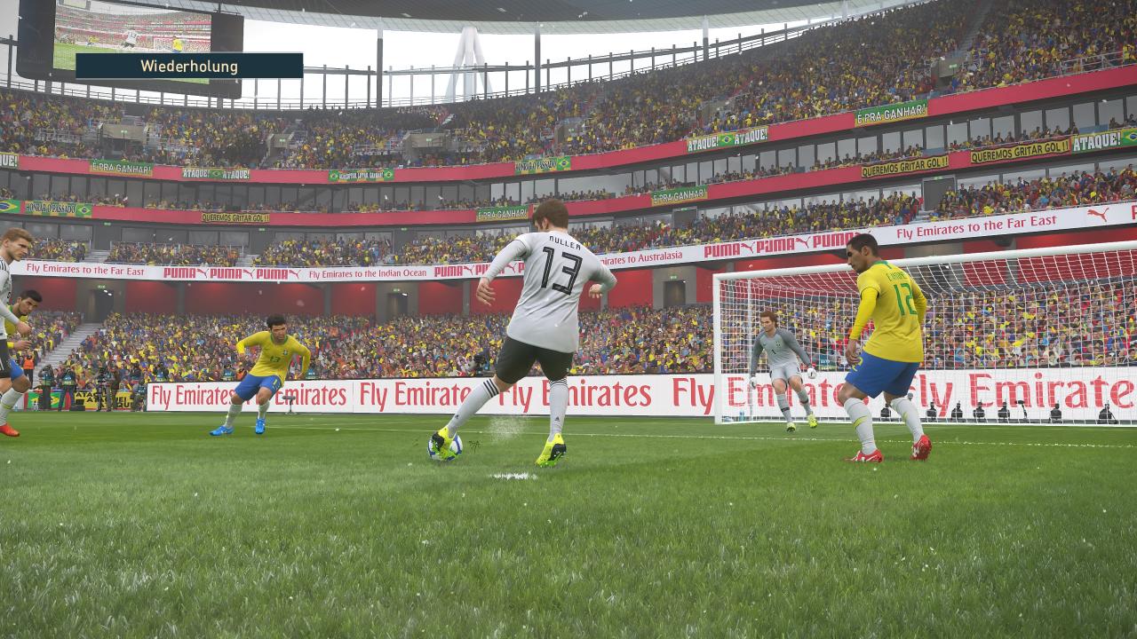 [24/08/2018] Neuerdings schneit es in PES auch. Jedoch sind die Schneeeffekte sehr dezent.