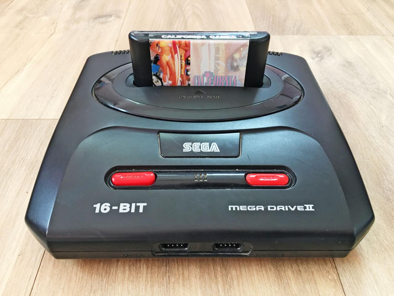 [19/12/2018] Das Mega Drive war Segas erfolgreichste Konsole. Hier im Bild: Mega Drive 2. 