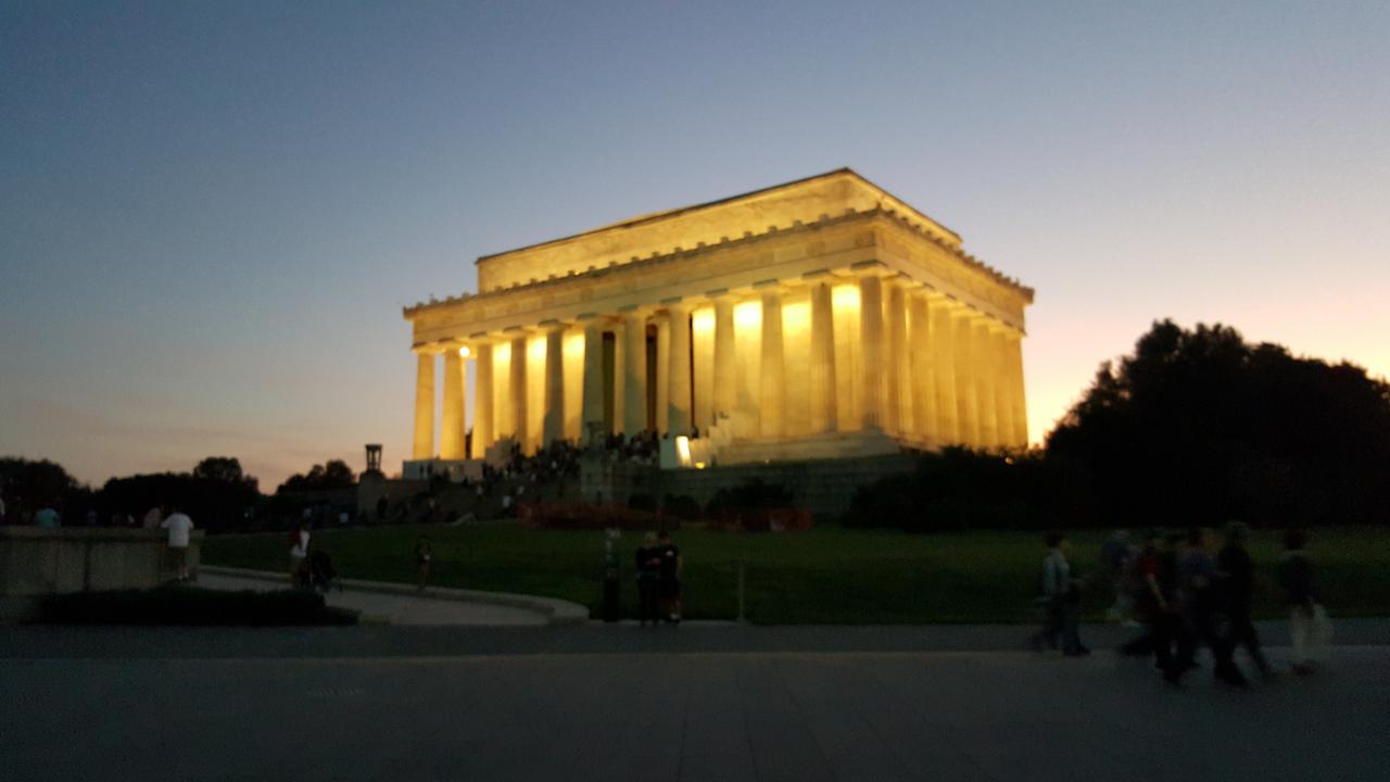 Lincoln Memorial (Real)