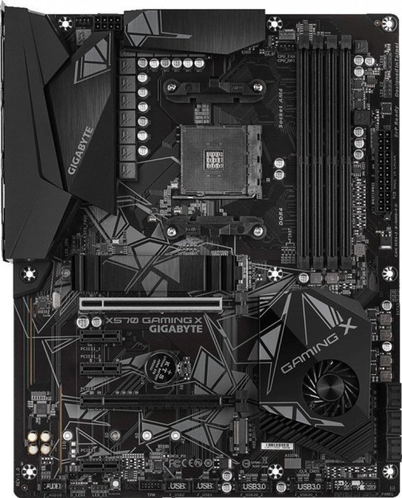 [08/07/2019] Ein typisches ATX-Mainboard mit neun Bohrlöchern zum Fixieren. Je drei oben, mittig und unten. Die Löcher erkennt ihr daran, dass sie sonnenstrahlen-ähnlich umrandet sind.