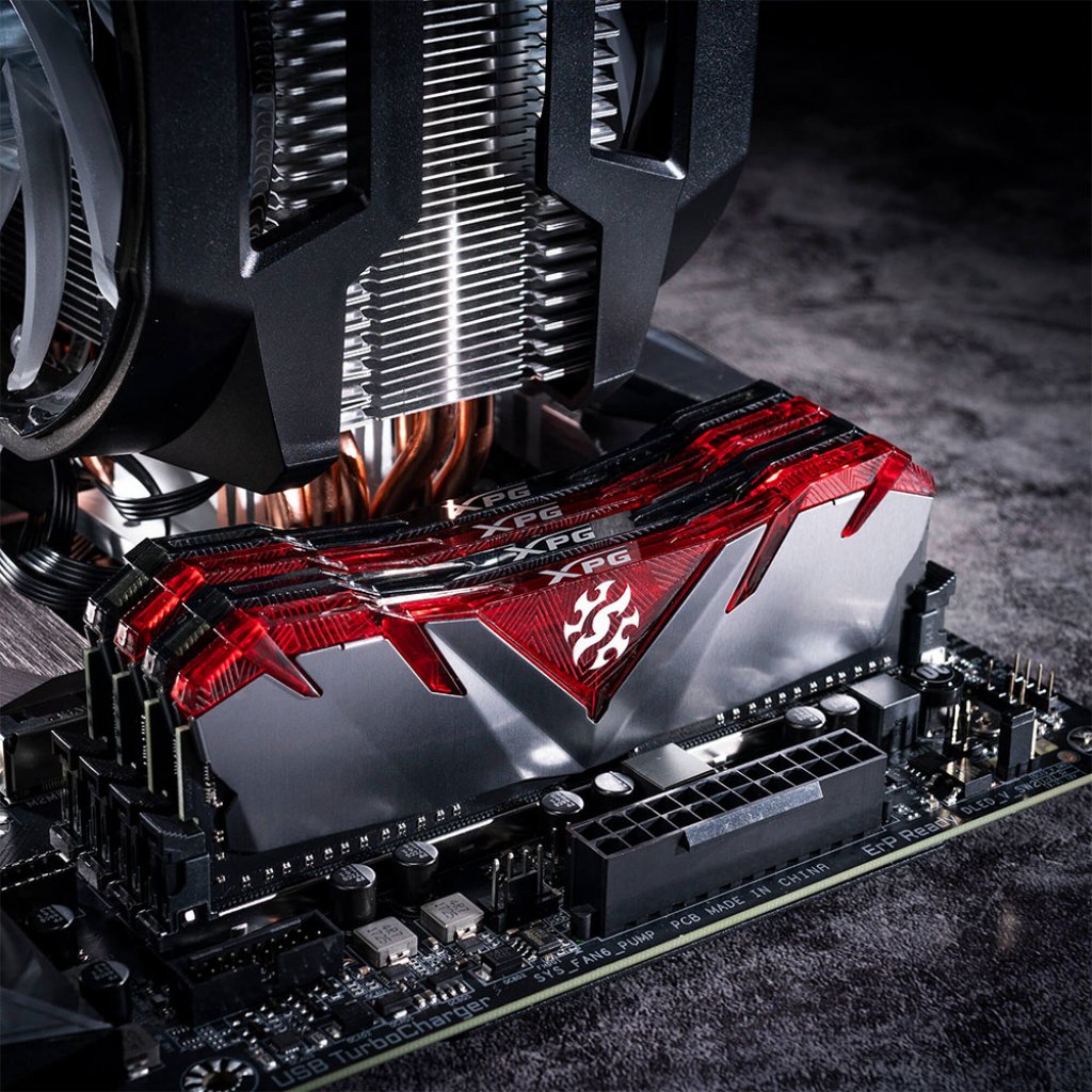 [31/10/2019] In unserem Special bieten wir eine Kaufberatung sowie eine Marktübersicht zu Arbeitsspeicher. Hier zu sehen: bereits montiertes ADATA XPG Gammix D30-RAM.
