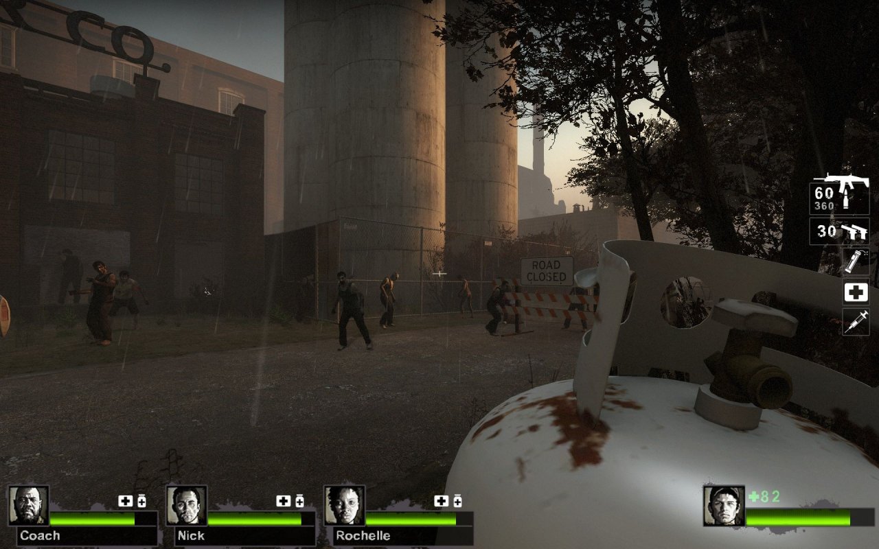 [11/10/2019] Gas- und Benzinkanister sorgen für ein taktisches Element in Left 4 Dead 2. Mit ihnen sprengen beziehungsweise entzünden wir Zombiehorden und können so jede Menge Untote mit einem Schlag entsorgen.