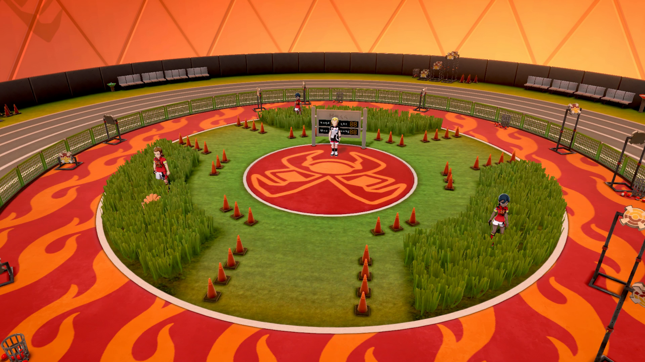 [25/11/2019] Die Arena-Challenge umfasst drei Grasbereiche mit jeweils einem Trainer. Die Prüfung stellt nicht nur Kampfkraft, sondern auch Fanggeschick auf die Probe.&nbsp;