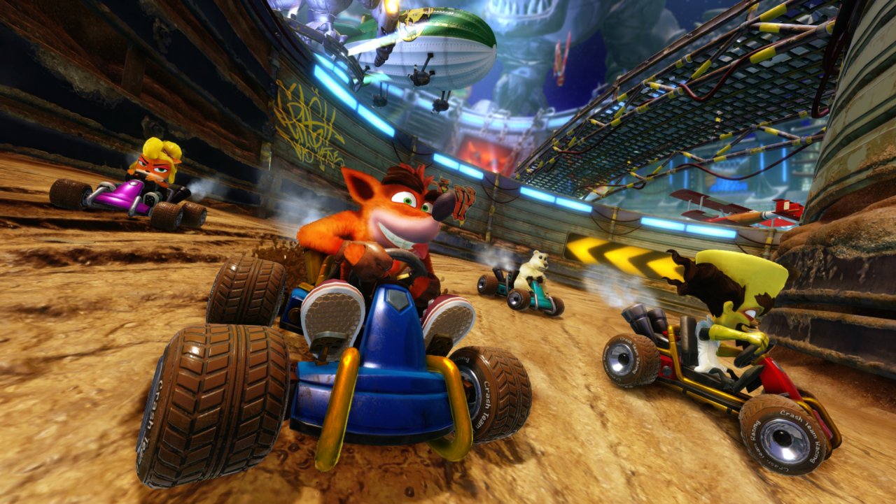[31/01/2020] Activision patchte bei der 2019er-Rennspielneuauflage Crash Team Racing: Nitro-Fueled nach und integrierte Mikrotransaktionen. Auch wenn diese den Spielspaß kaum beeinflussen, wurde diese Erweiterung von der Community nicht gut aufgenommen.