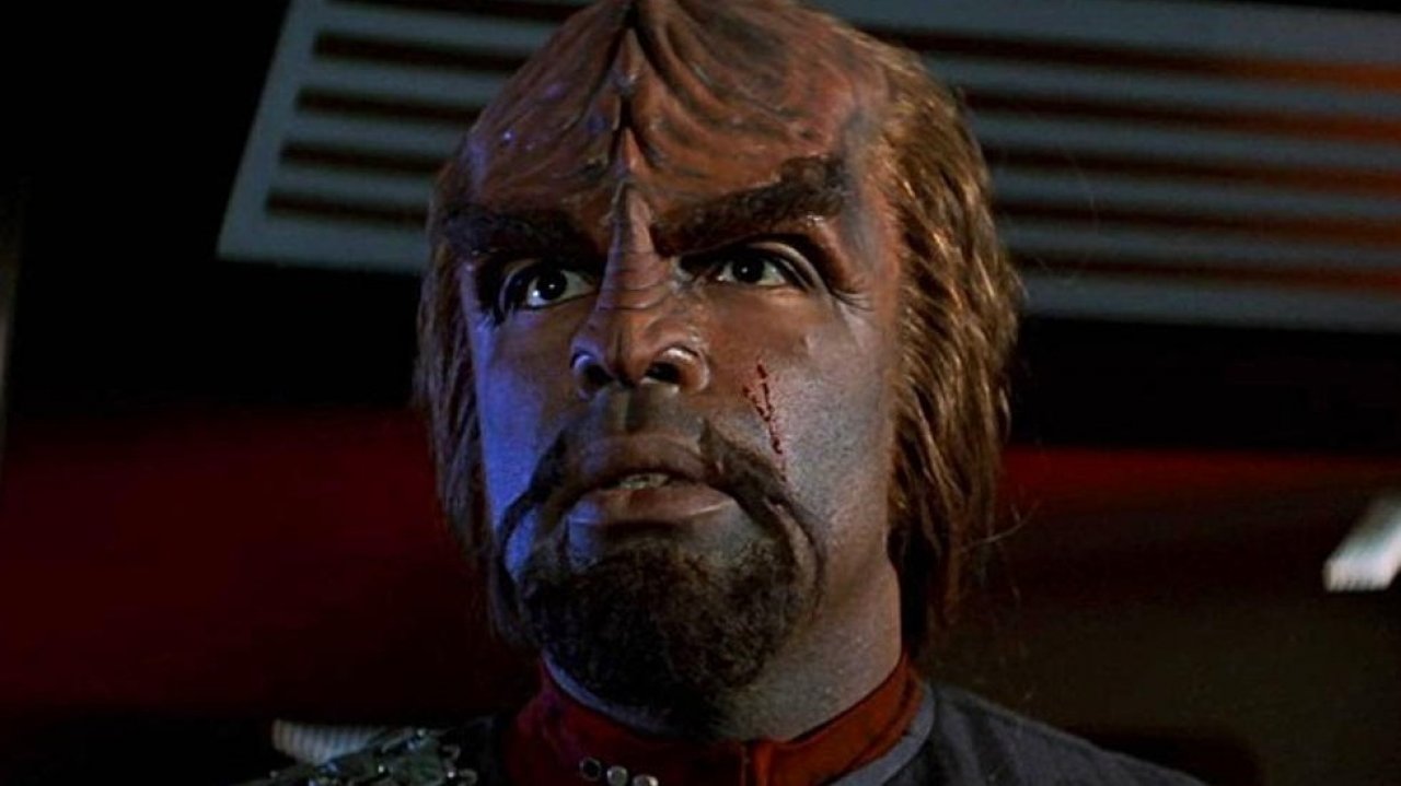 [15/05/2020] Er verkörpert den klingonischen Willen und die schiere Unbezwingbarkeit eines wahren Kriegers: Worf ist einer der besten Klingonen aller Zeiten.