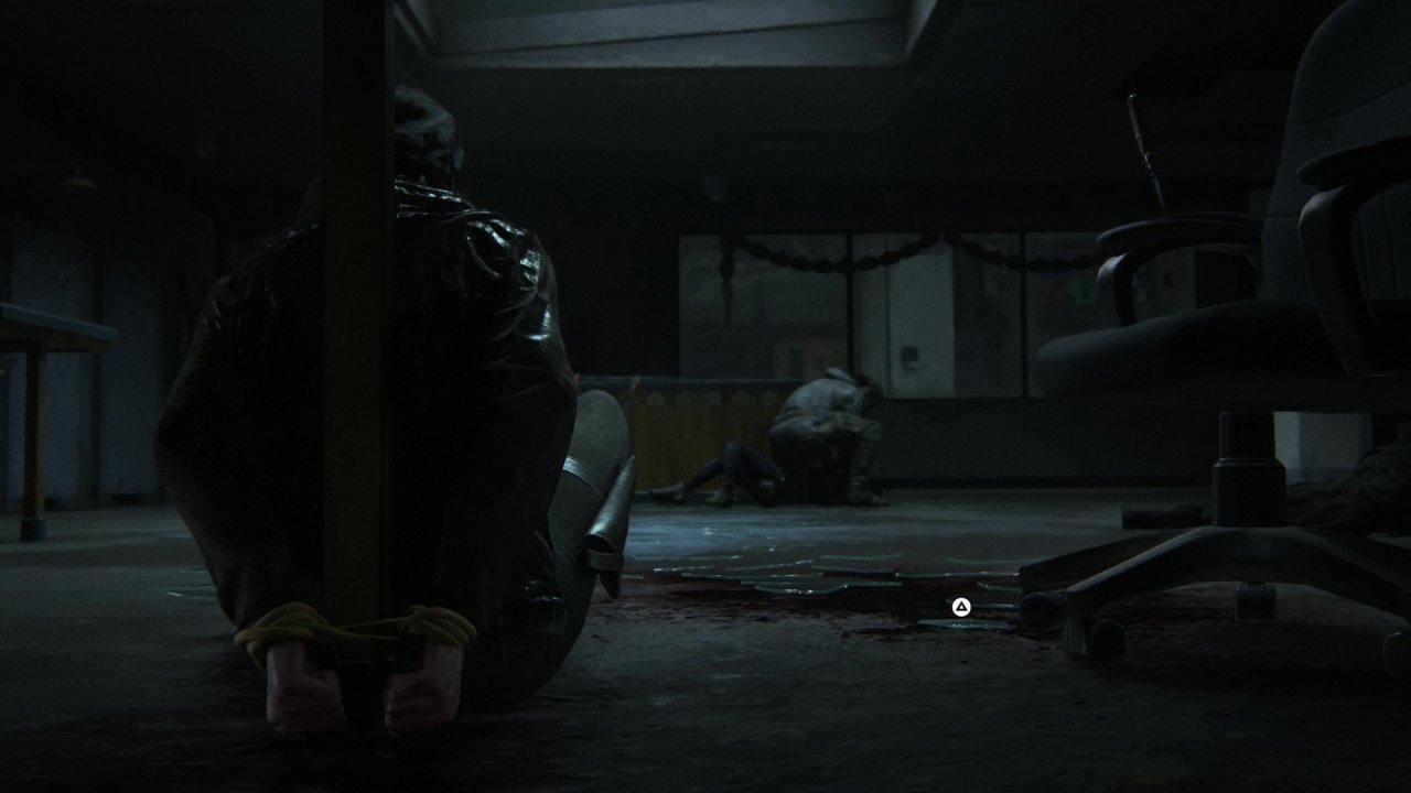 [19/06/2020] Ellie befreit sich schnell, um Dina zu retten.