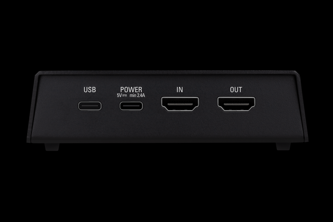 [22/01/2021] Elgato 4K60 S+ von hinten: Anschlüsse für USB, die Stromzufuhr sowie HDMI EIn- und Ausgang.