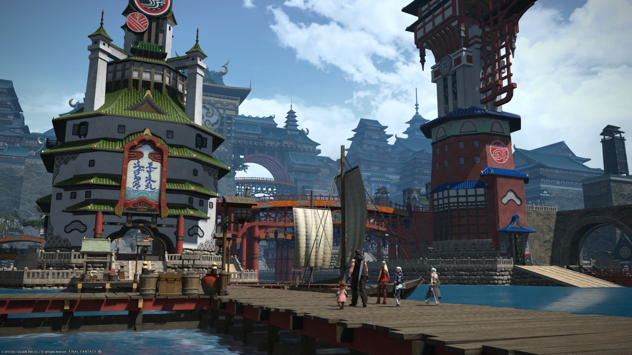 [24/06/2021] Der Anime-Stil von FFXIV fällt überraschenderweise deutlich klarer und realistischer aus, als der Comic-Stil von WoW. Die japanische Stadt im Screenshot ist übrigens nicht die Regel; von gotischen Kathedralen bis hin zu schwebenden Festungen findet sich praktisch alles was im Fantasy-Genre existiert in Eorzea wieder. &nbsp; (1)