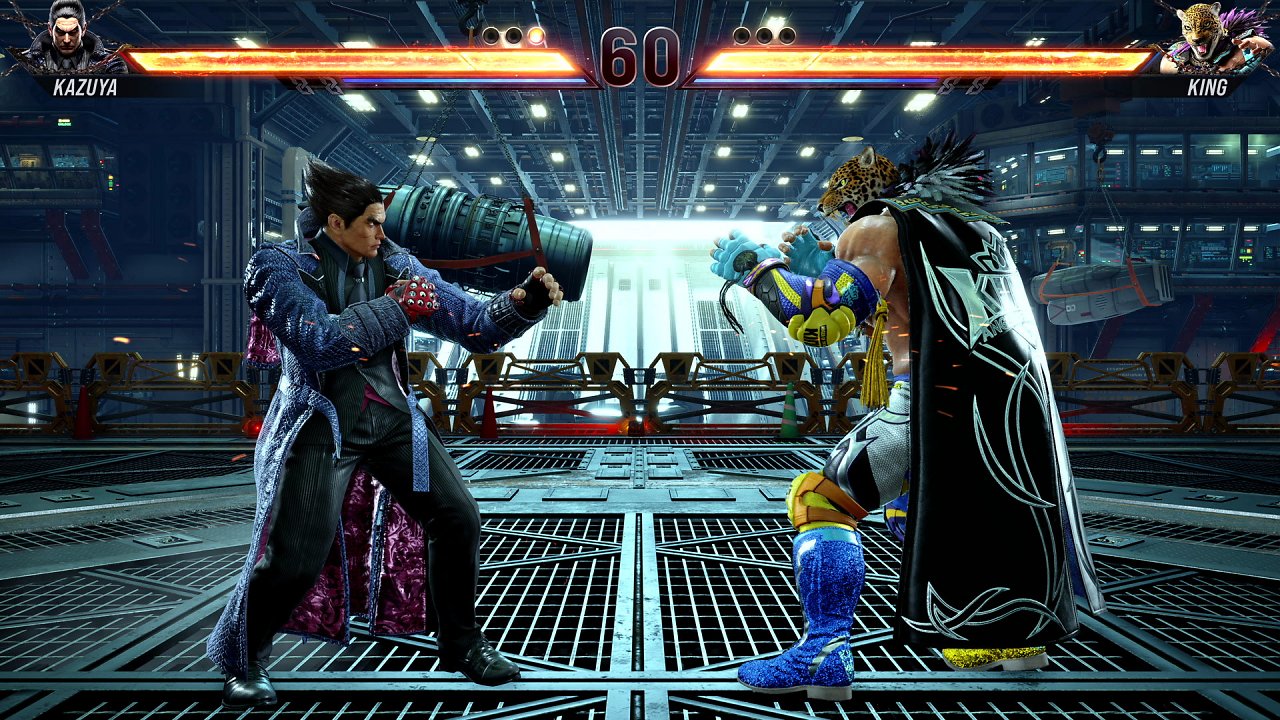 Kazuya und King stehen sich zu Beginn der Runde gegenüber.