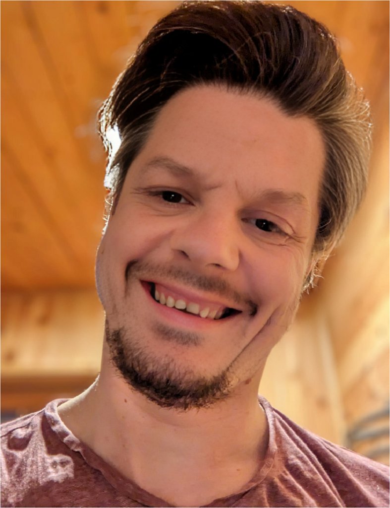 "Der Sound von SID hat mich schon als Kind angefixt. Ich habe die Musik geliebt, die oft sogar besser war, als die zugehörigen Spiele." - Benjamin Dibbert