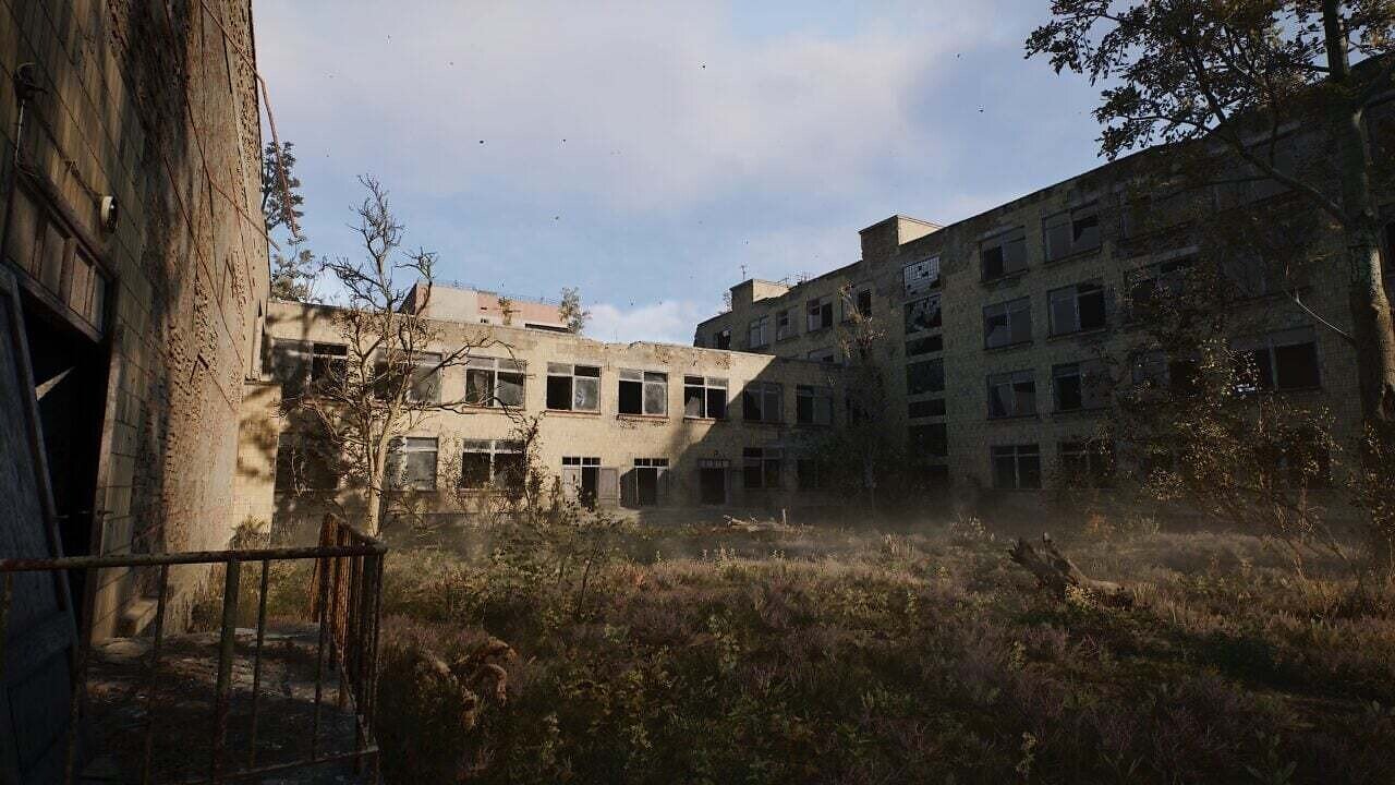 Ein verlassener Gebäudekomplex in Stalker 2