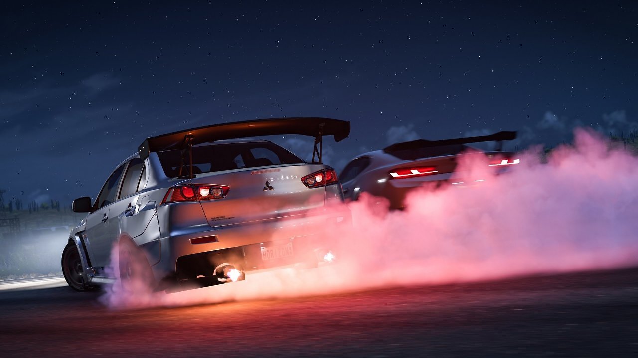 Zwei Fahrzeuge driften in Forza Horizon 5