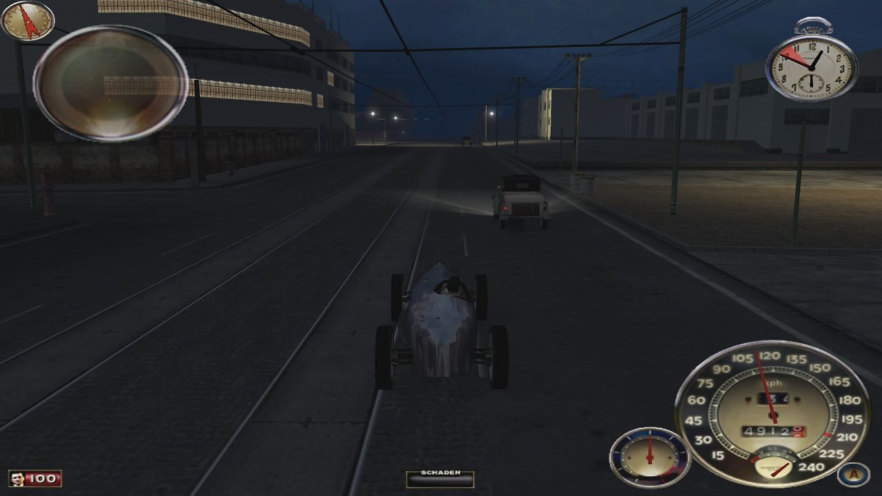 [01/08/2025] Bevor es zum großen Rennen kommt, heizt man mit dem Rennwagen durch die Stadt.